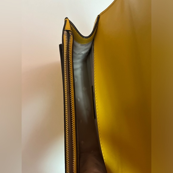 Kate Spade Yellow Crossbody - Picture 4 of 6